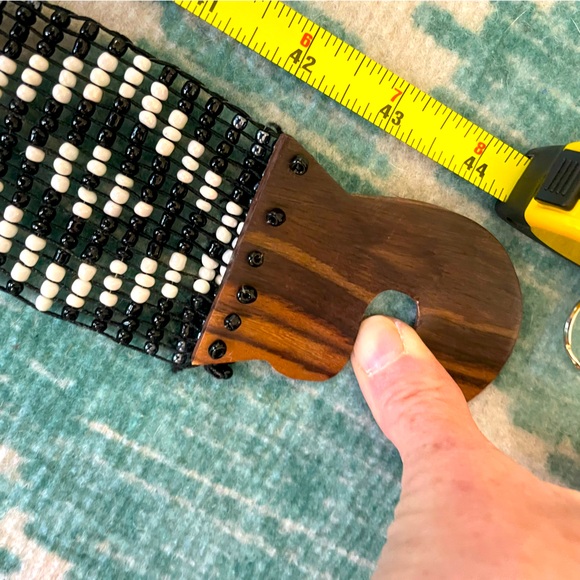 Black and White Beaded Belt with Wooden Buckle - Picture 5 of 5